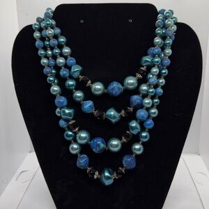 Elegant Blue Beaded Necklace